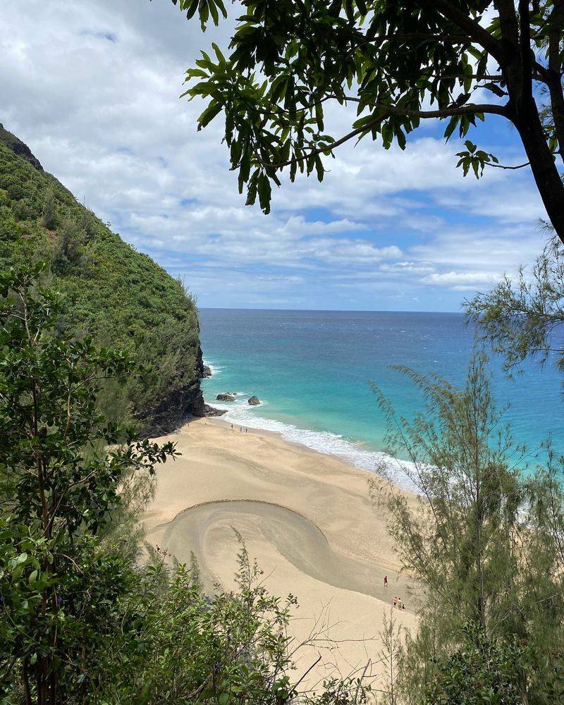 Hanakapiai Beach, Hawaii, USA