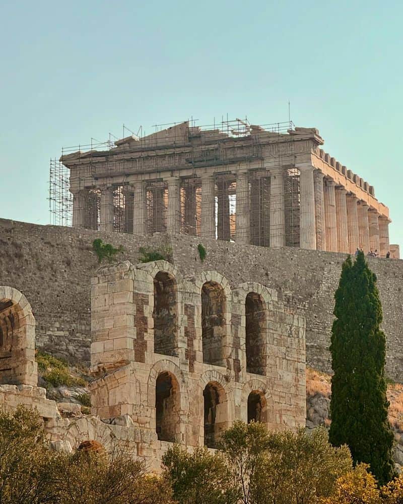 The Influence on Greek Architecture