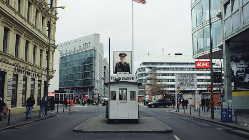 Checkpoint Charlie: The Tense Stand-Off